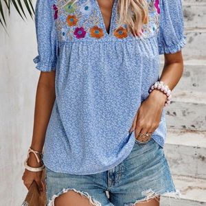Embroidery puff sleeve blouse